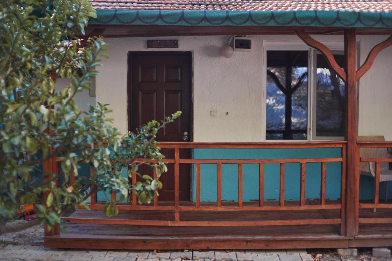 Village Garden Pansiyon Antália Exterior foto