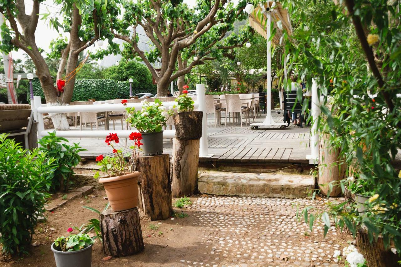 Village Garden Pansiyon Antália Exterior foto